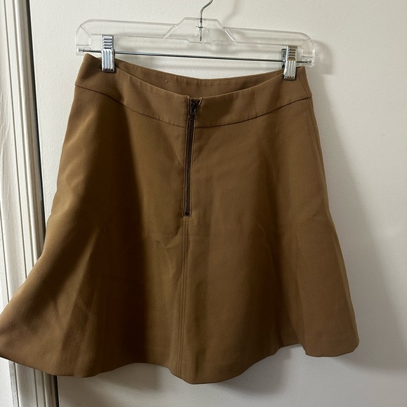 LOFT Tan A-Line Mini Skirt - Size 0 - Excellent Condition - Picture 3 of 6